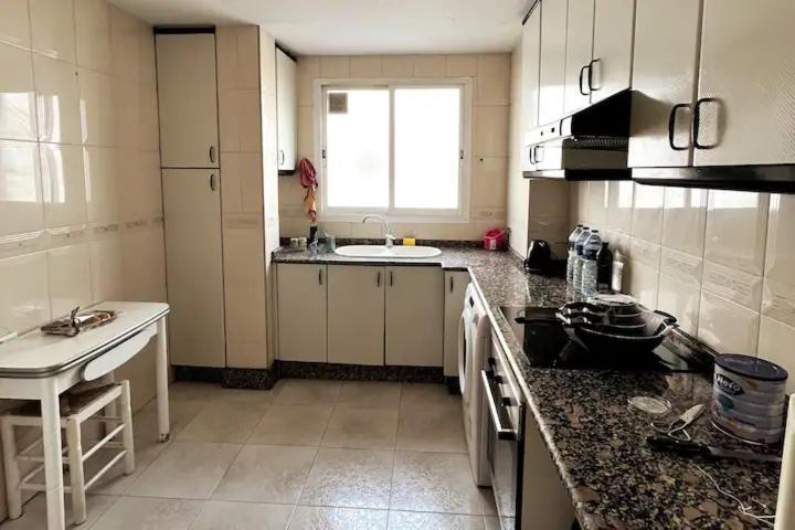 Comfortable Room - Habitacion Acogedora Valencia Eksteriør billede